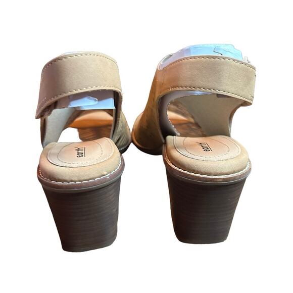 Earth Aurara Stacked Block Heel Peep Toe Sandals Comfort Shoe Tan NEW Size 10 - Picture 4 of 11